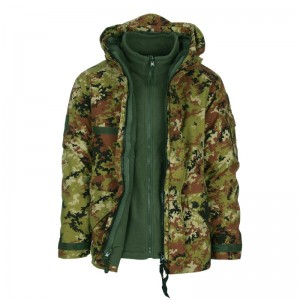 Coperta in pile vegetato tipo militare